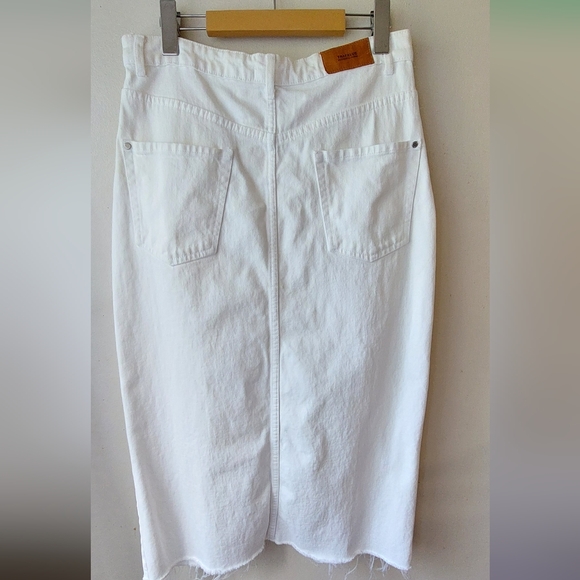 Zara White Denim/Jean Midi Skirt - Picture 4 of 4